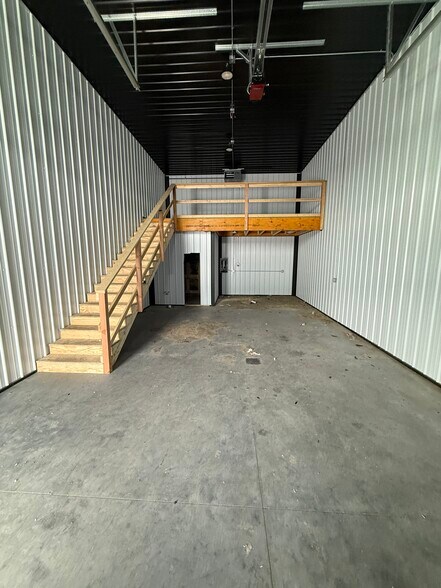 More Photos Of 1015 5th E st, Horace Flex For Lease