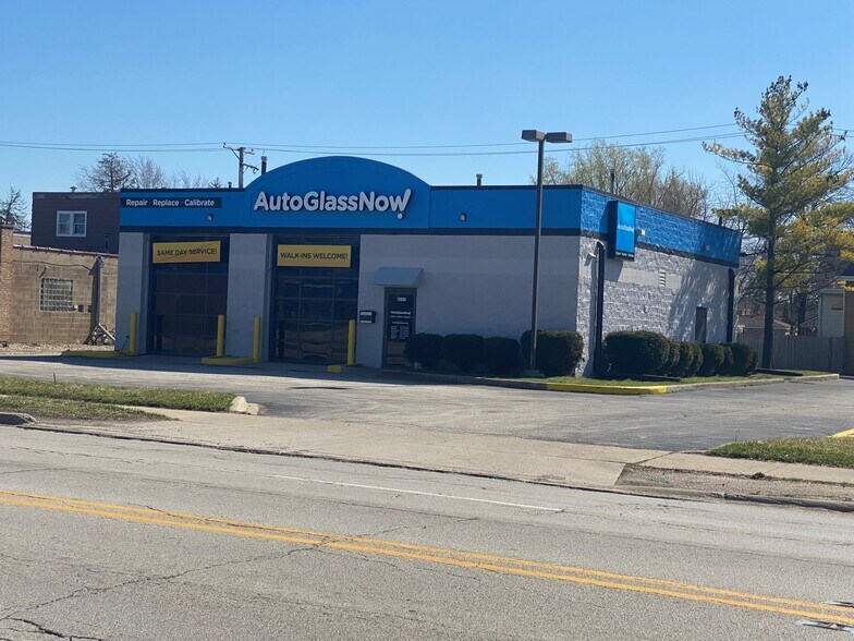 More Photos Of 8717 Ogden Ave, Lyons Auto Repair For Sale