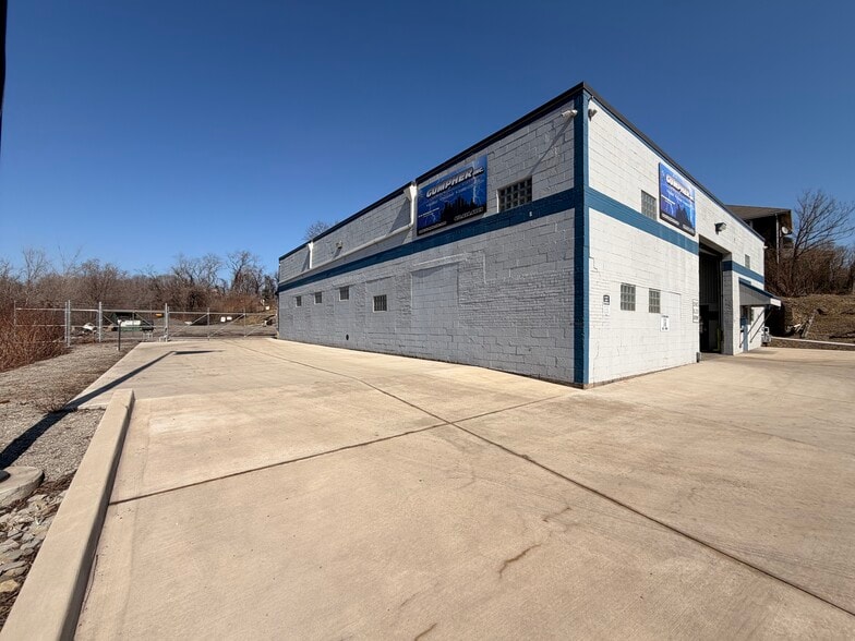More Photos Of 99 Center St, East Pittsburgh Auto Repair For Sale