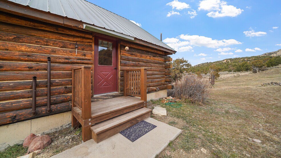 More Photos Of 41 County Road 9, Meeker Specialty For Sale