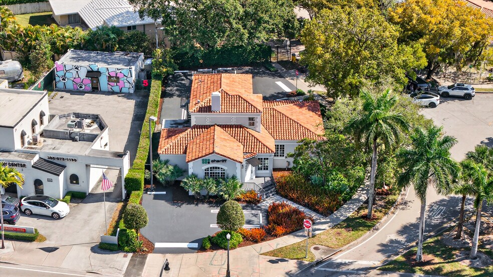 More Photos Of 5801 Biscayne Blvd, Miami Office For Lease