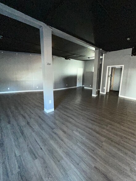 More Photos Of 1140 Mercer Ave, Akron General Retail For Sale