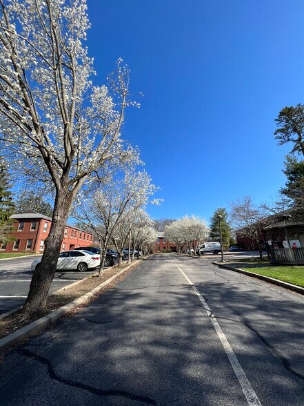 More Photos Of 875 Centerville Rd, Warwick Medical For Sale