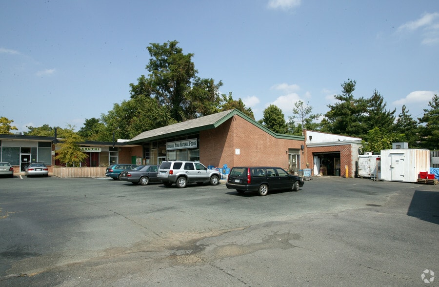 More Photos Of 917-923 Preston Ave, Charlottesville General Retail For Lease