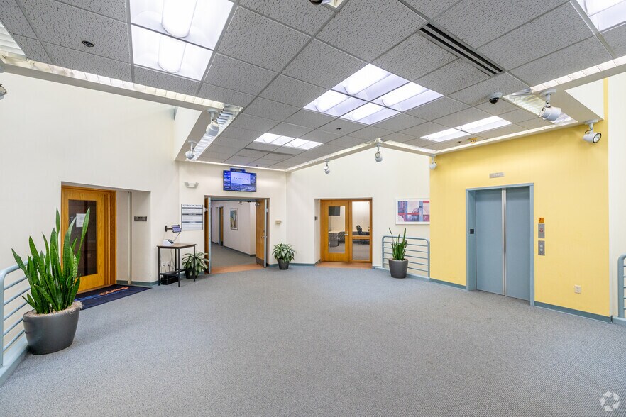 More Photos Of 125 Nagog Park, Acton Office For Lease