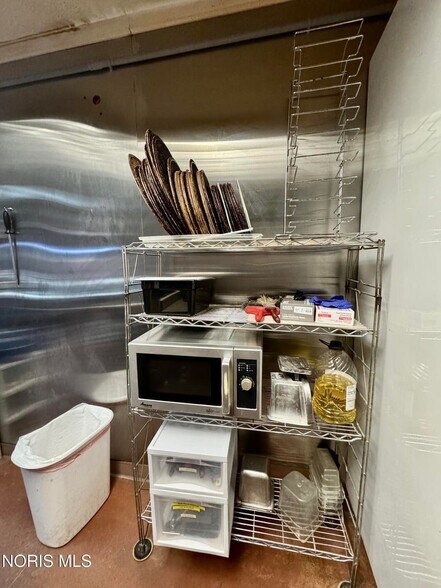 More Photos Of 404 W Vine St, Edgerton Restaurant For Sale