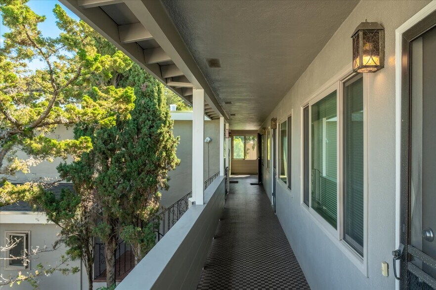 More Photos Of 660 Roble Ave, Menlo Park Apartments For Sale