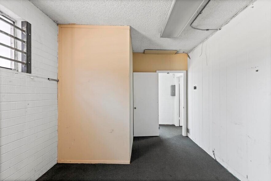 More Photos Of 410-420 E Beach Ave, Inglewood Warehouse For Sale