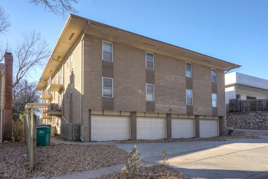 More Photos Of 7504 Wyoming St, Kansas City Apartments For Sale