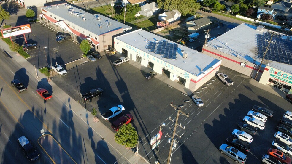 More Photos Of 211-221 11th Ave N, Nampa Auto Repair For Sale