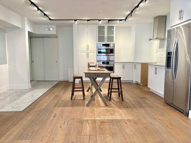 More Photos Of 46 E Monterey Way, Phoenix Medical For Lease