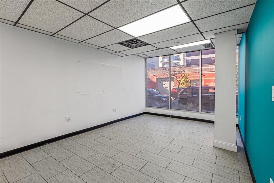 More Photos Of 32-04 38th Ave, Long Island City Apartments For Lease