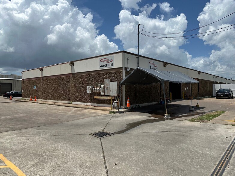 Primary Photo Of 7803 Hansen Rd, Houston Warehouse For Lease