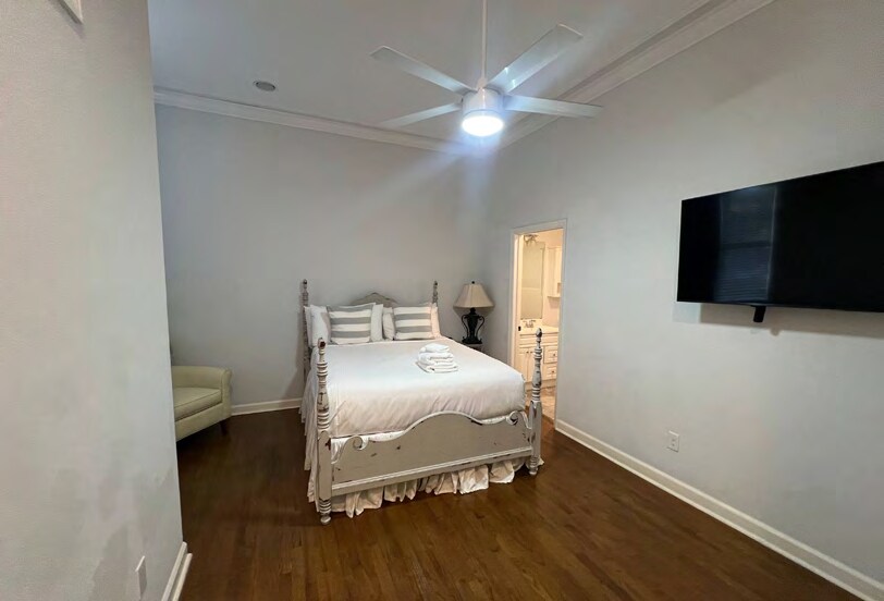 More Photos Of 419 Montgomery St, Savannah Office For Sale