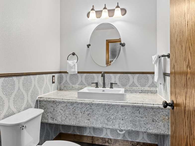 More Photos Of 4333 E Mulberry St, Fort Collins Hotel For Sale