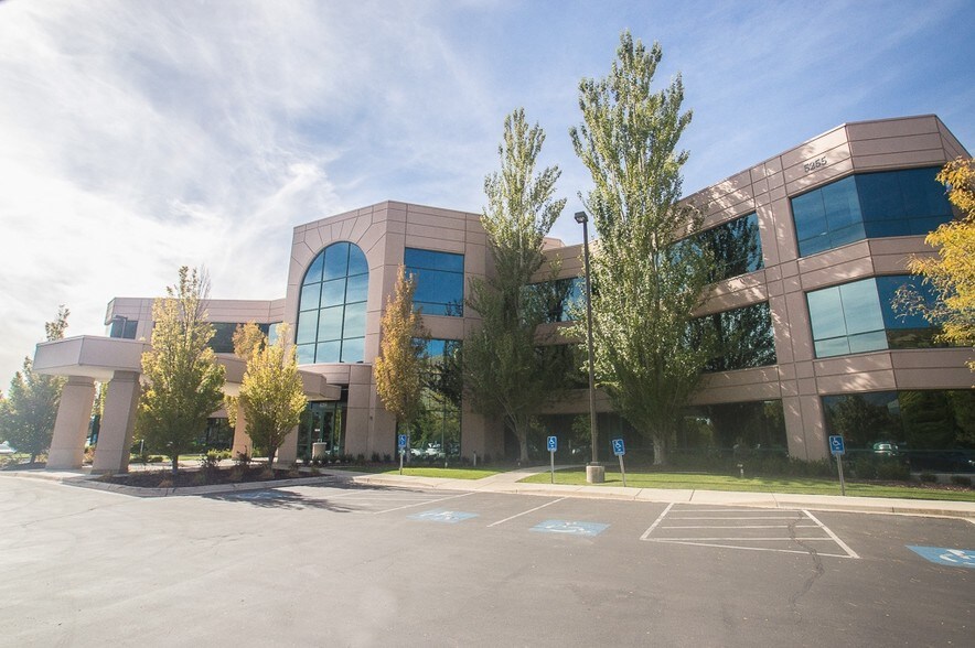 More Photos Of 5255 N Edgewood Dr, Provo Office For Lease