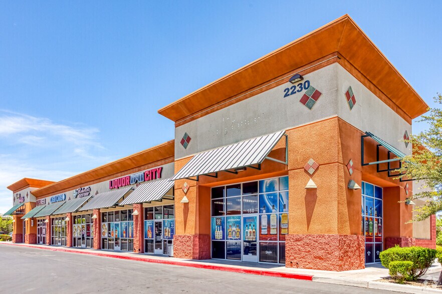 More Photos Of 2230 W Horizon Ridge Pky, Henderson Restaurant For Lease