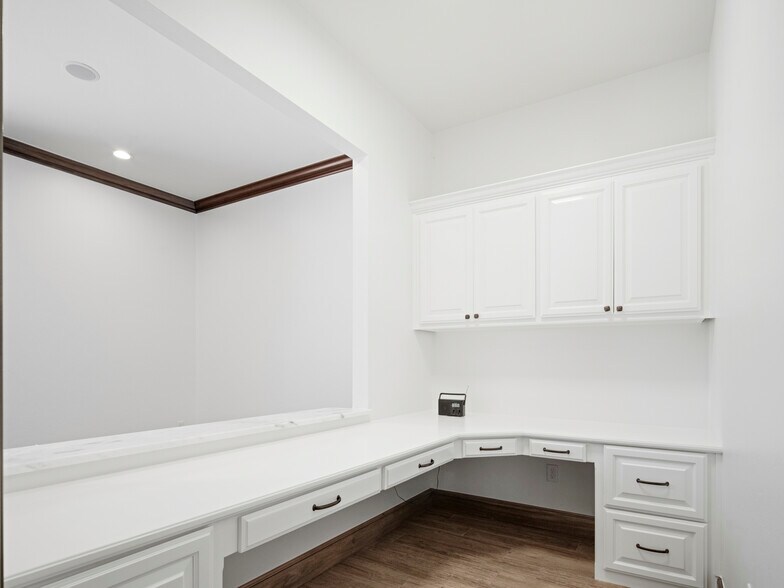 More Photos Of 1111 Magnolia Ct, Moore Unknown For Lease