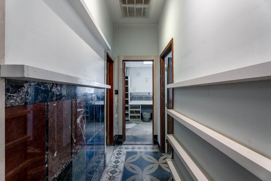 More Photos Of 1085 E Delavan Ave, Buffalo Warehouse For Sale