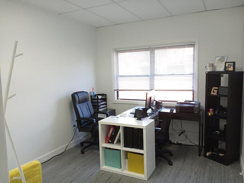 More Photos Of 117 Fort Lee Rd, Leonia Office For Lease