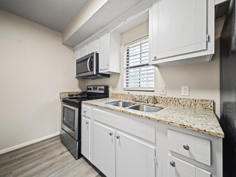 More Photos Of 812 Shady Heights Rd, Hot Springs Apartments For Sale