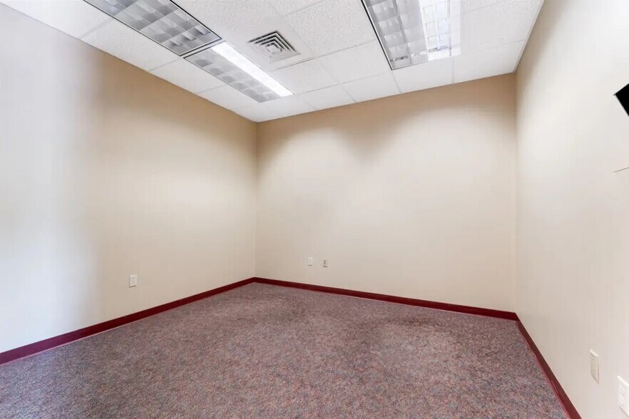 More Photos Of 180 Knights Way, Fond Du Lac Medical For Sale