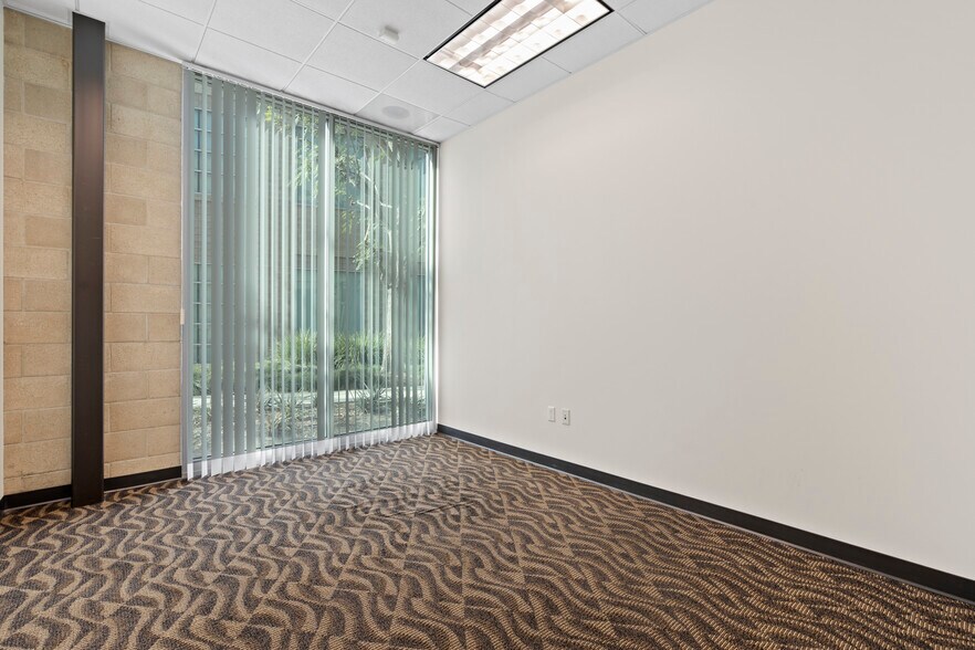 More Photos Of 8911 Research Dr, Irvine Office For Lease