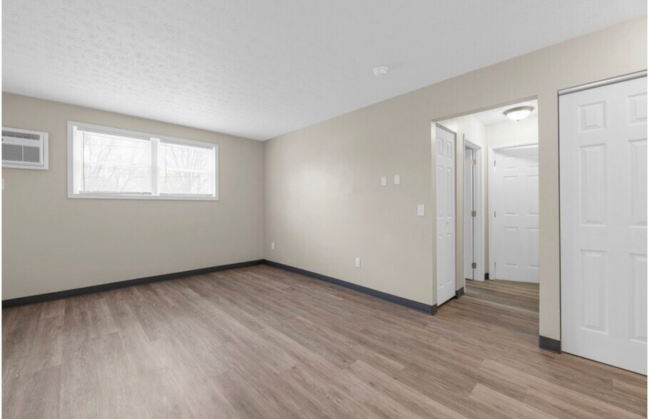 More Photos Of 140 Wood St, Mansfield Apartments For Sale