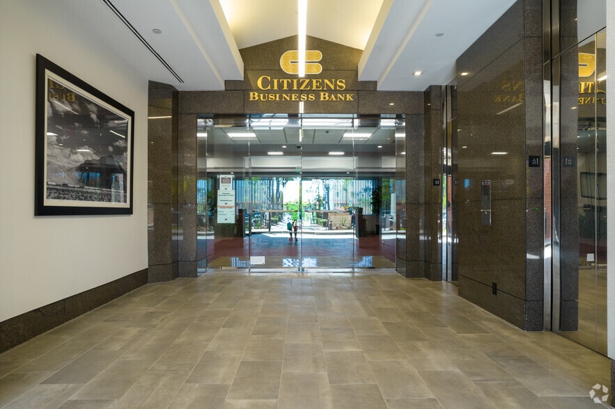 More Photos Of 301 E Vanderbilt Way, San Bernardino Office For Lease