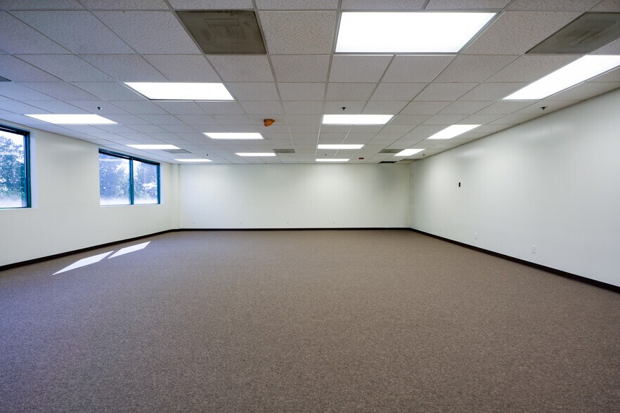 More Photos Of 222 E Huntington Dr, Monrovia Medical For Lease
