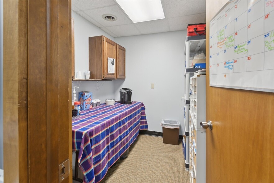 More Photos Of 615 S Euclid Ave, Bay City Medical For Sale