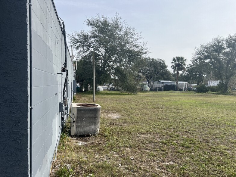 More Photos Of 1027 Mason Ave, Daytona Beach General Retail For Sale