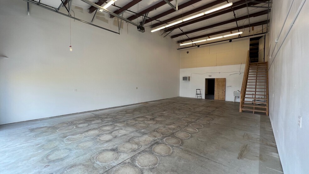 More Photos Of 7215 E Highway 24, Colorado Springs Warehouse For Lease