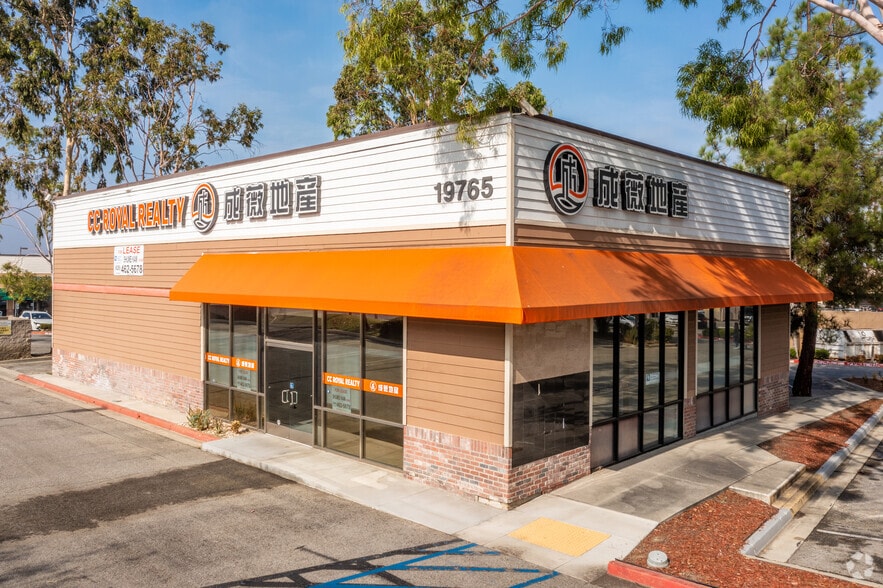 More Photos Of 19725 Colima Rd, Rowland Heights Unknown For Lease