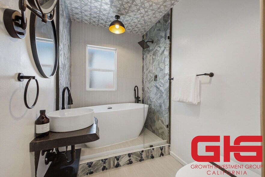 More Photos Of 261 N Oak Ave, Pasadena Multifamily For Sale