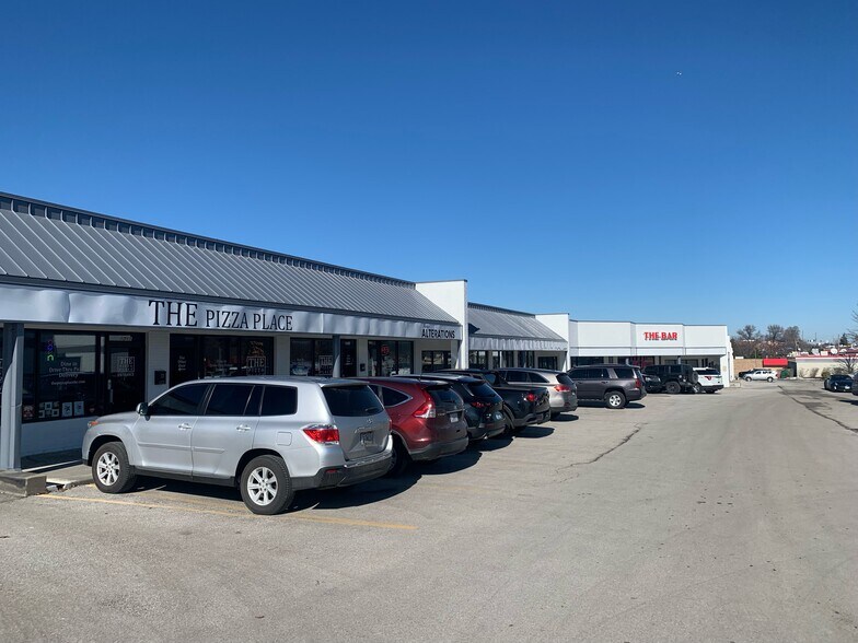 More Photos Of 1501-1715 SW 7 Hwy, Blue Springs Unknown For Lease