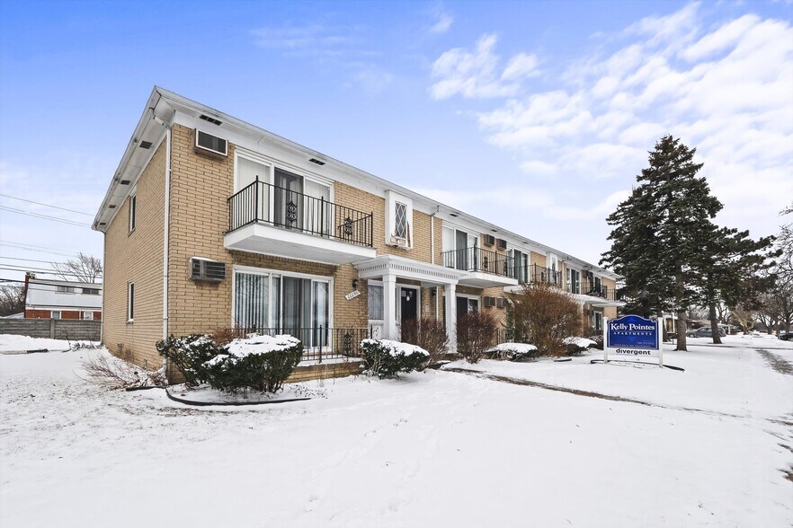 Primary Photo Of 22270 Kelly Rd, Eastpointe Apartments For Sale