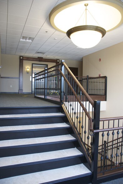 More Photos Of 200 Silver St, Agawam Medical For Lease