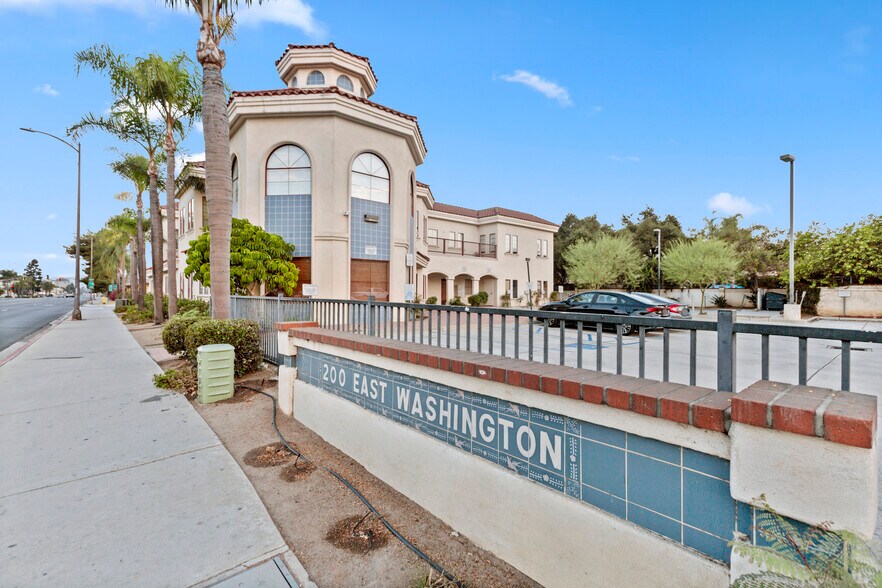 More Photos Of 200 E Washington Ave, Escondido Office For Lease