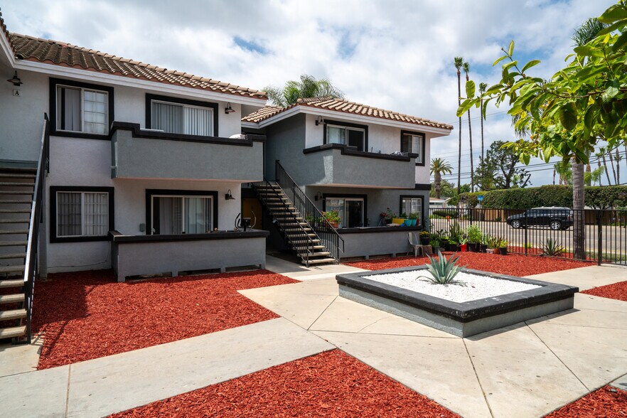 More Photos Of 875 N Olive St, Orange Apartments For Sale