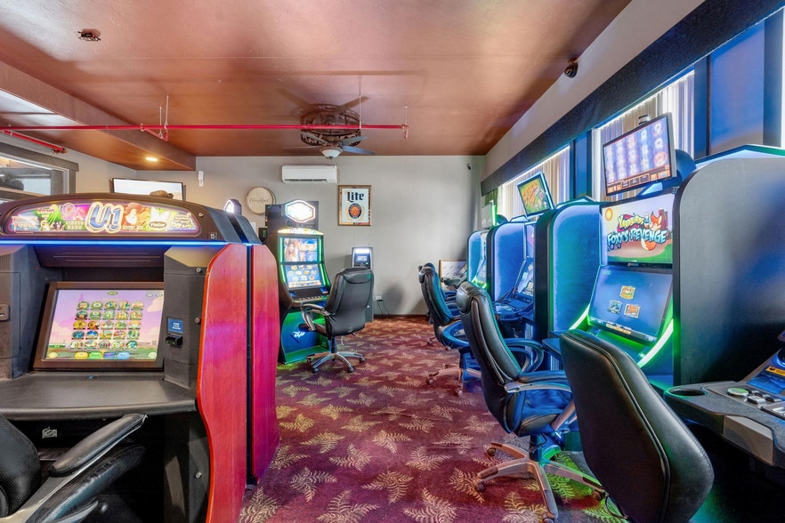 More Photos Of 5 Swan Way, Bigfork Lodge Meeting Hall For Sale