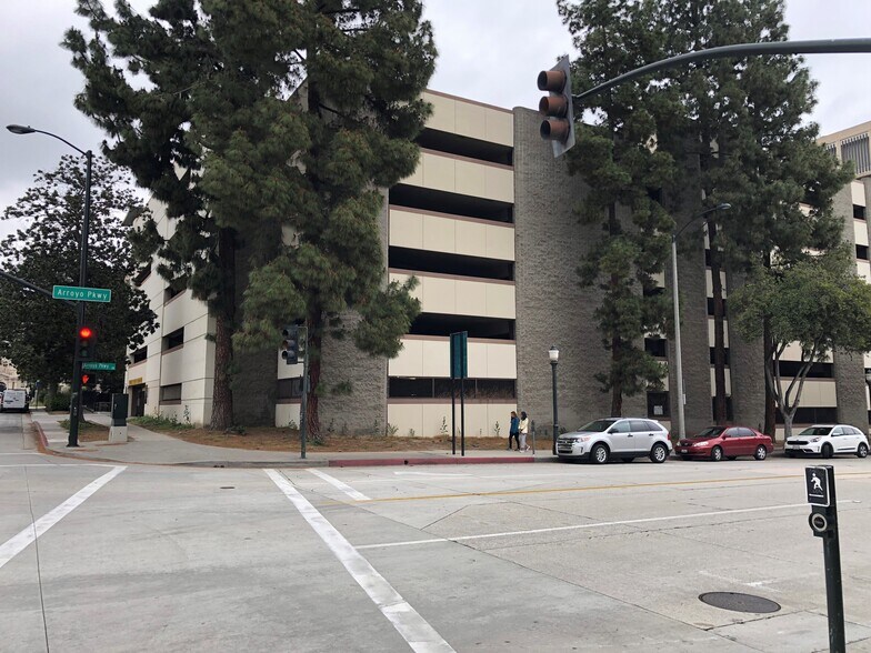 More Photos Of 95 N Arroyo Pky, Pasadena General Retail For Sale