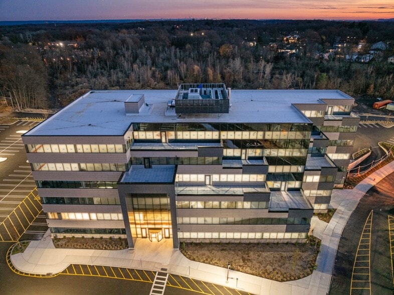 More Photos Of 33 Route 59, Monsey Office For Lease