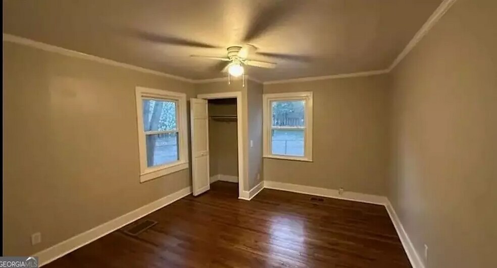 More Photos Of 305 S Walnut St, Greensboro Apartments For Sale