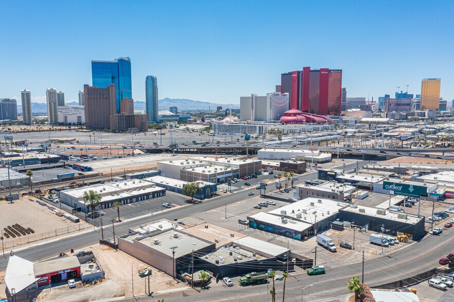 More Photos Of 2310-2315 Western Ave, Las Vegas Warehouse For Lease