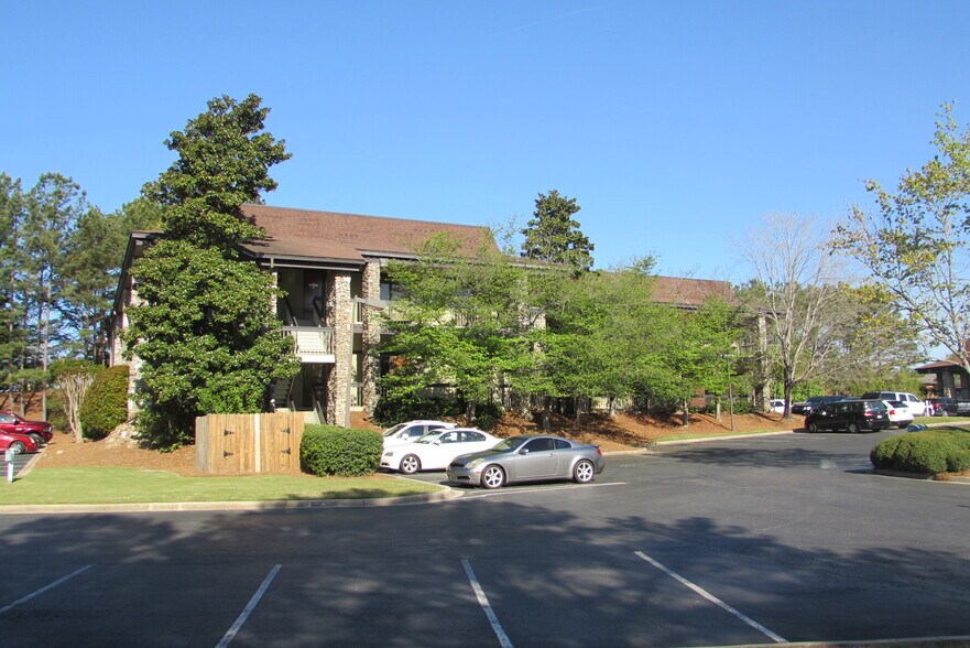 More Photos Of 200 Cahaba Park Cir, Birmingham Unknown For Lease