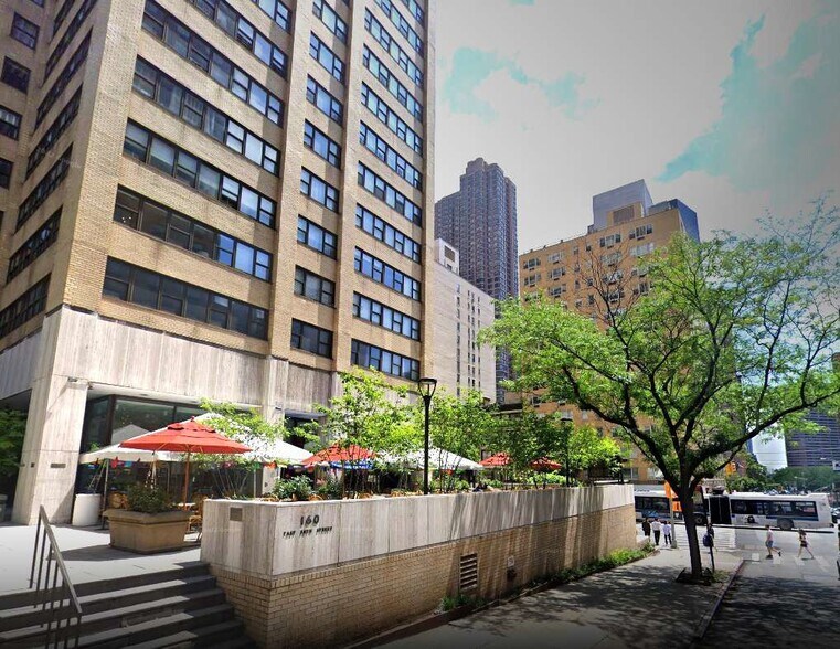 More Photos Of 560-576 Third Ave, New York Apartments For Lease