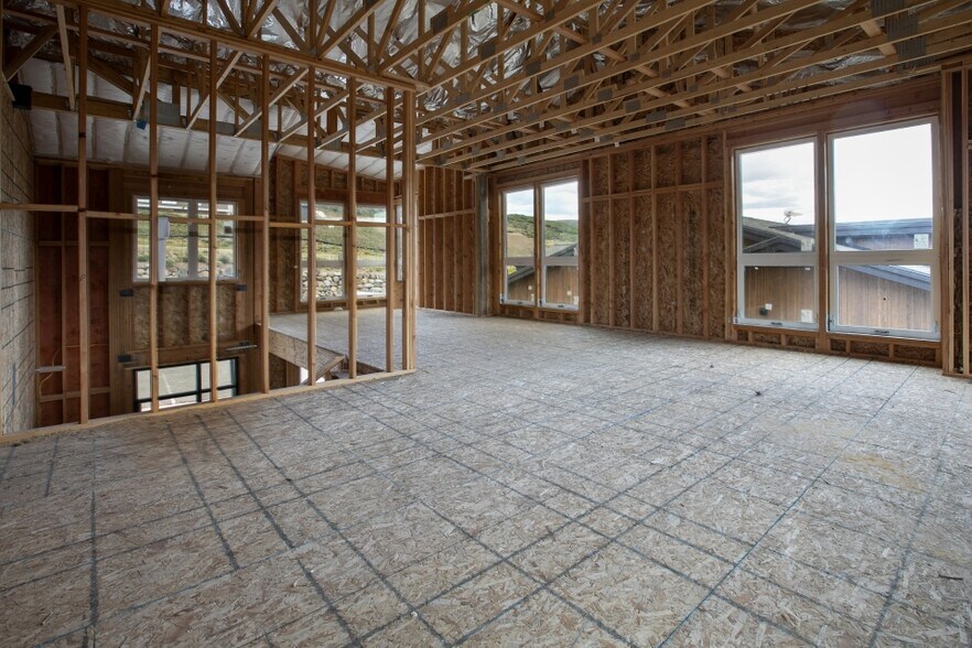 More Photos Of 1048-1056 W Wasatch Spring Rd, Kamas Office For Sale