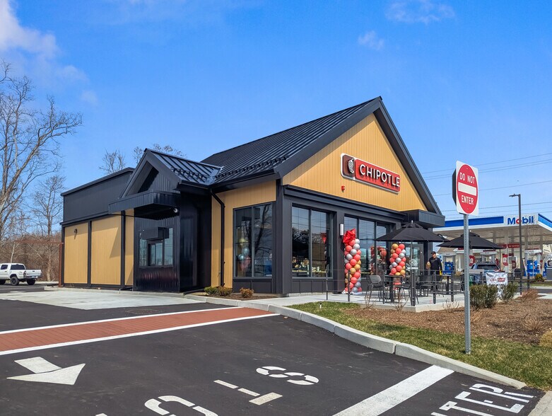 More Photos Of 60 Old Tower Hill Rd, South Kingstown Fast Food For Sale