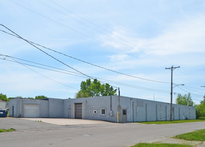 More Photos Of 10027 Railroad St, Lake City Warehouse For Sale